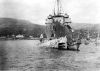 uss_busnell_lifting_uss_l-2_sub.jpg